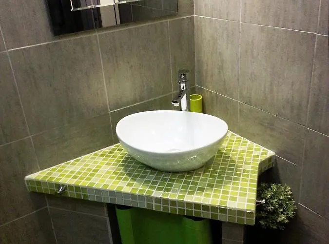 Cosy & Zen Centre Apartment *