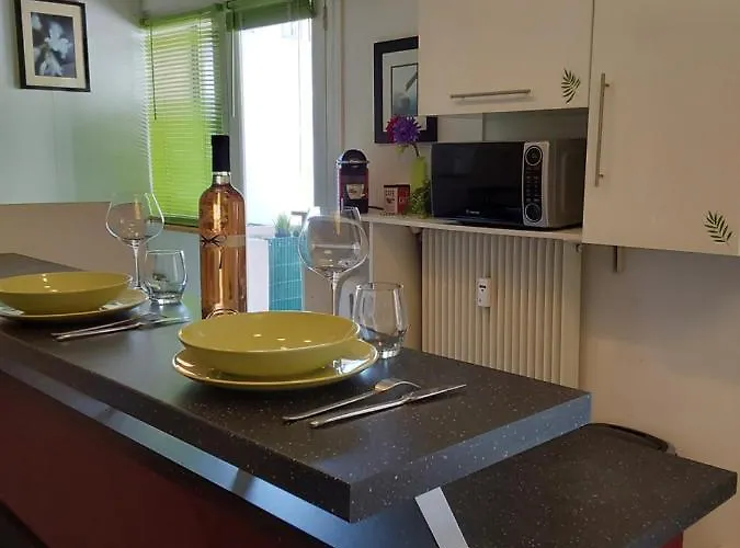 Cosy & Zen Centre Apartment *